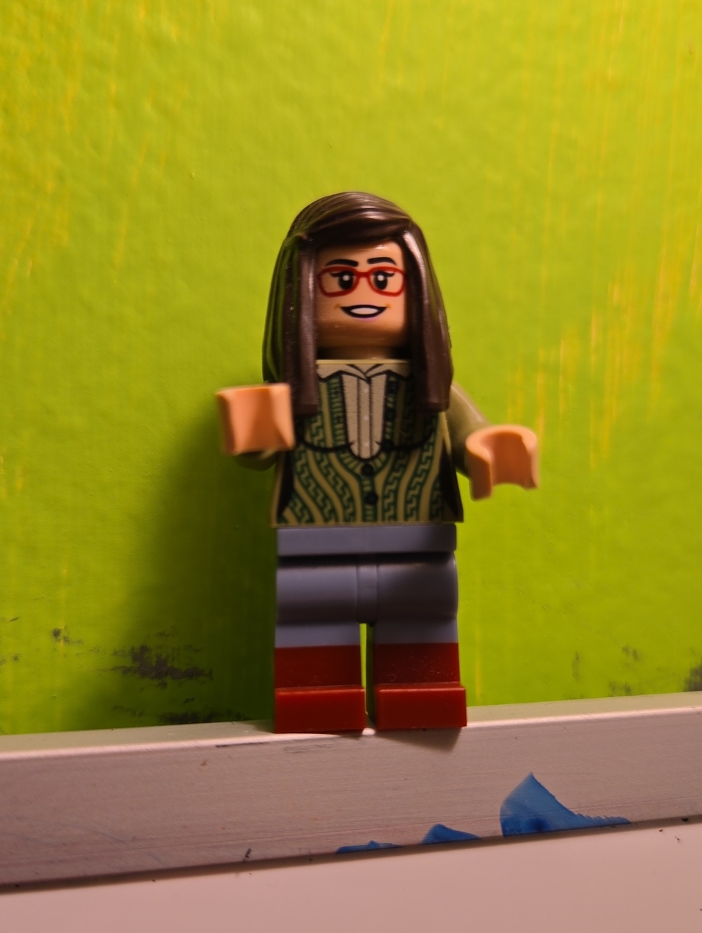 Amy Minifigure From Big Bang Theory Lego Set, Retired